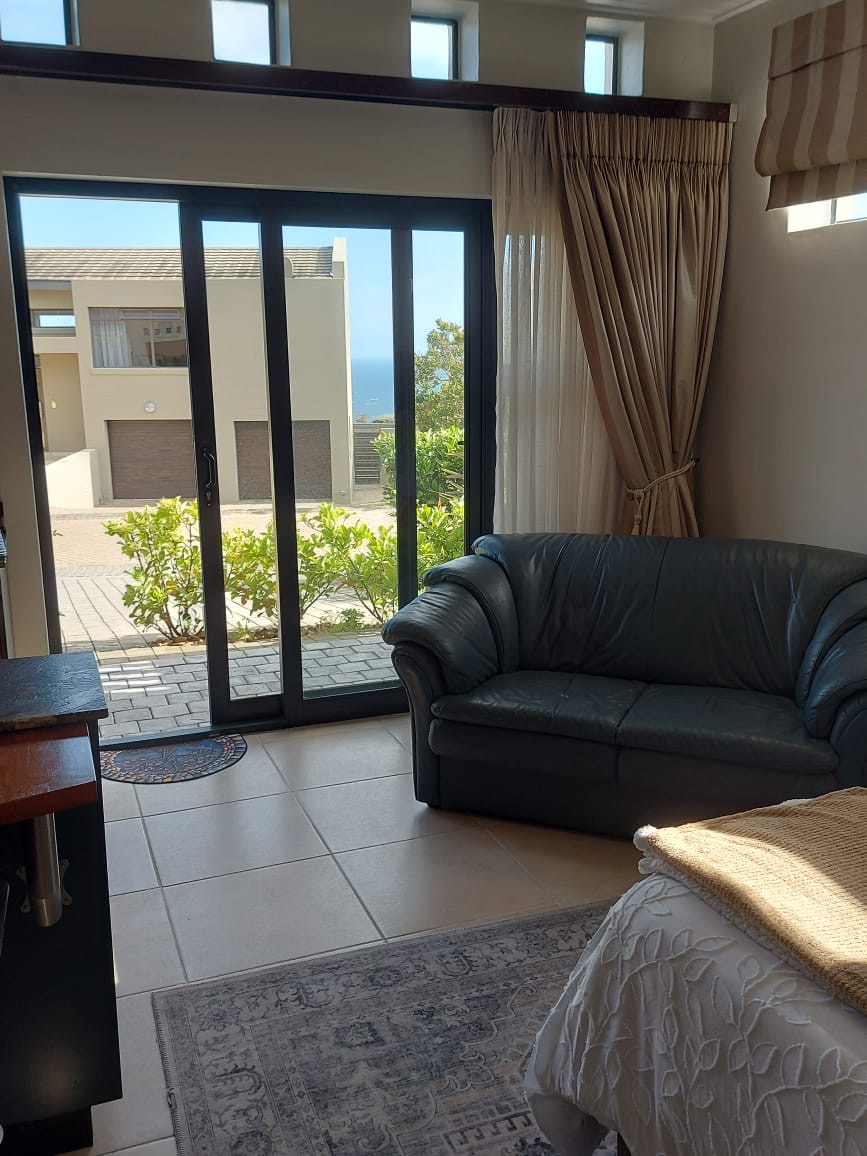 5 Bedroom Property for Sale in Oubaai Western Cape